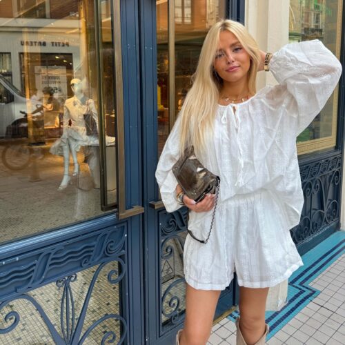 ENSEMBLE PRUNE BLANC